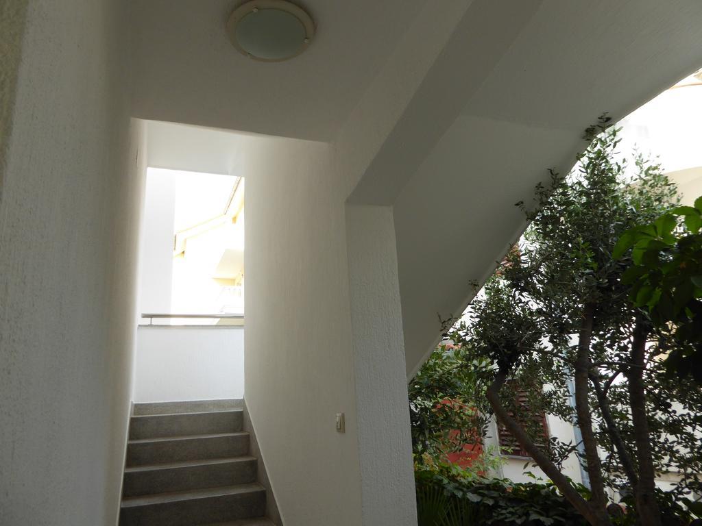 Apartments Bojanic Vodice Exterior foto